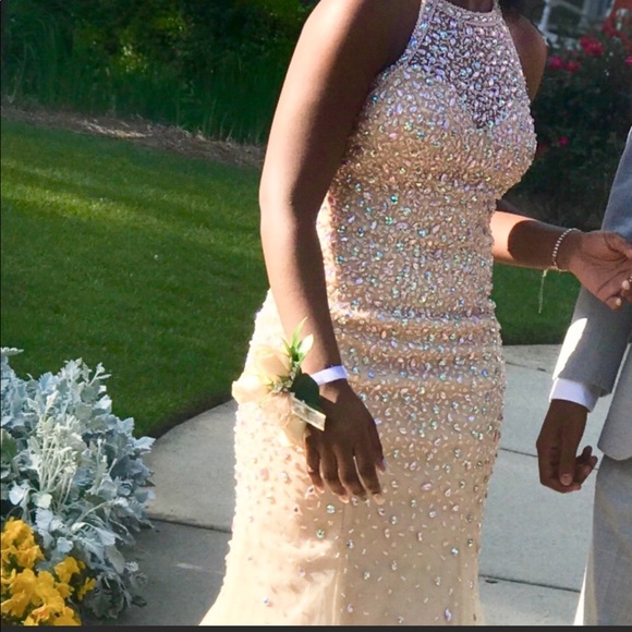 Prom dress for sale ! - Picture 2 of 2